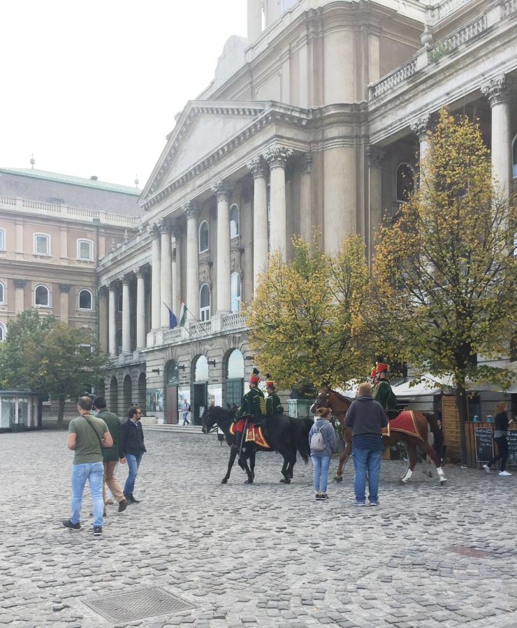 things to do in budapest, buda castle