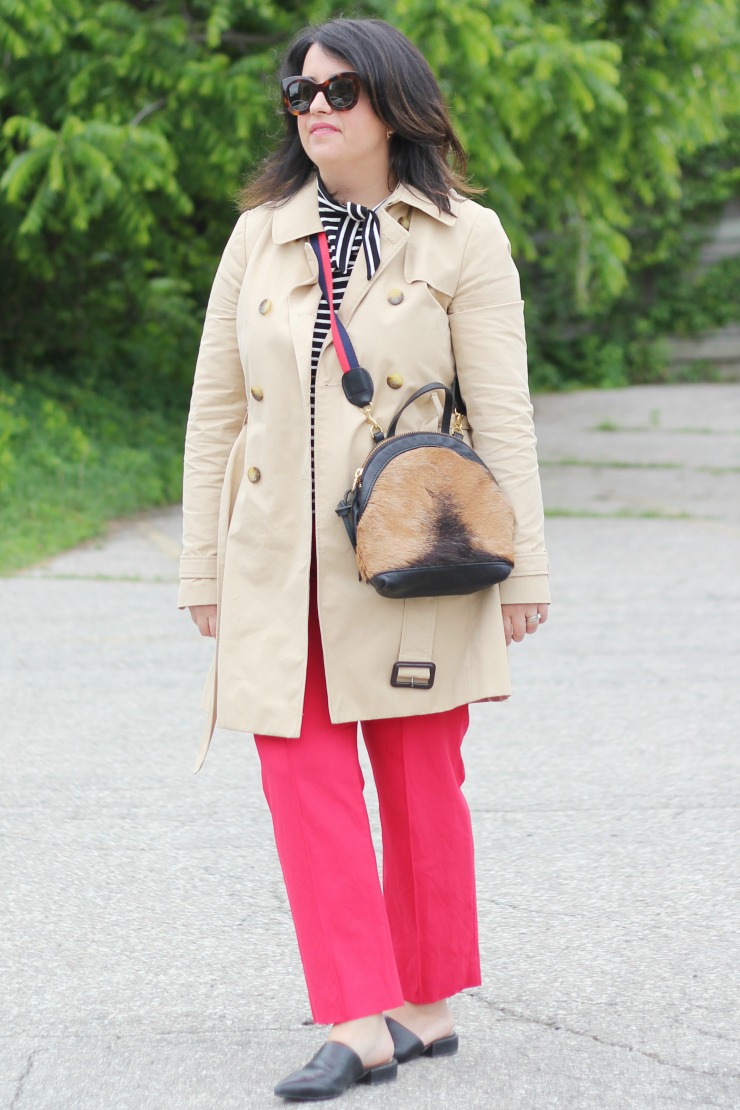 red trousers outfit