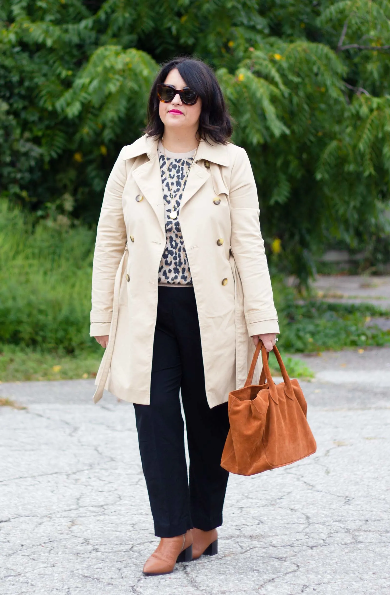 leopard sweatshirt work outfit