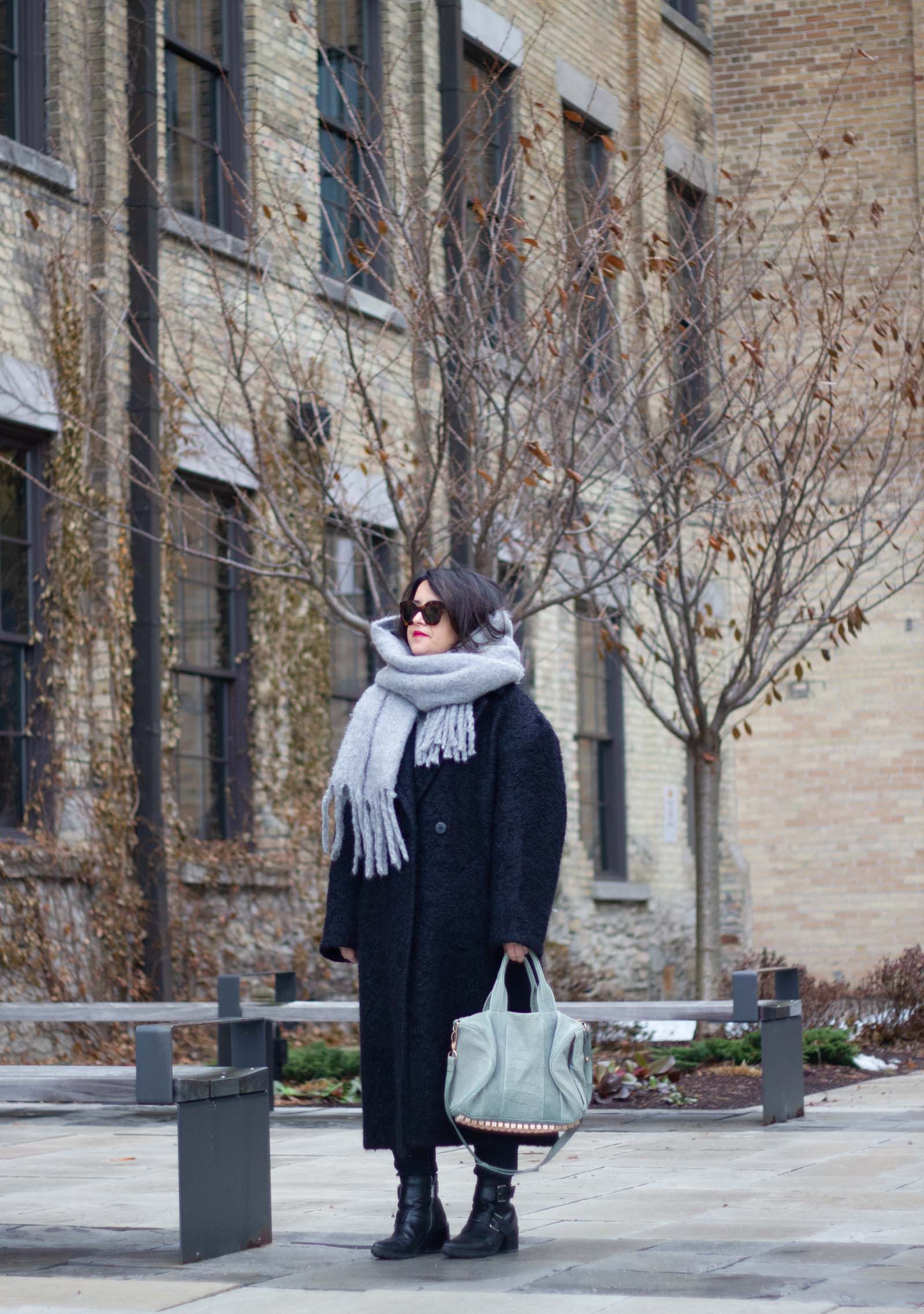 black and grey outfit, aritzia coat, grey scarf accessories