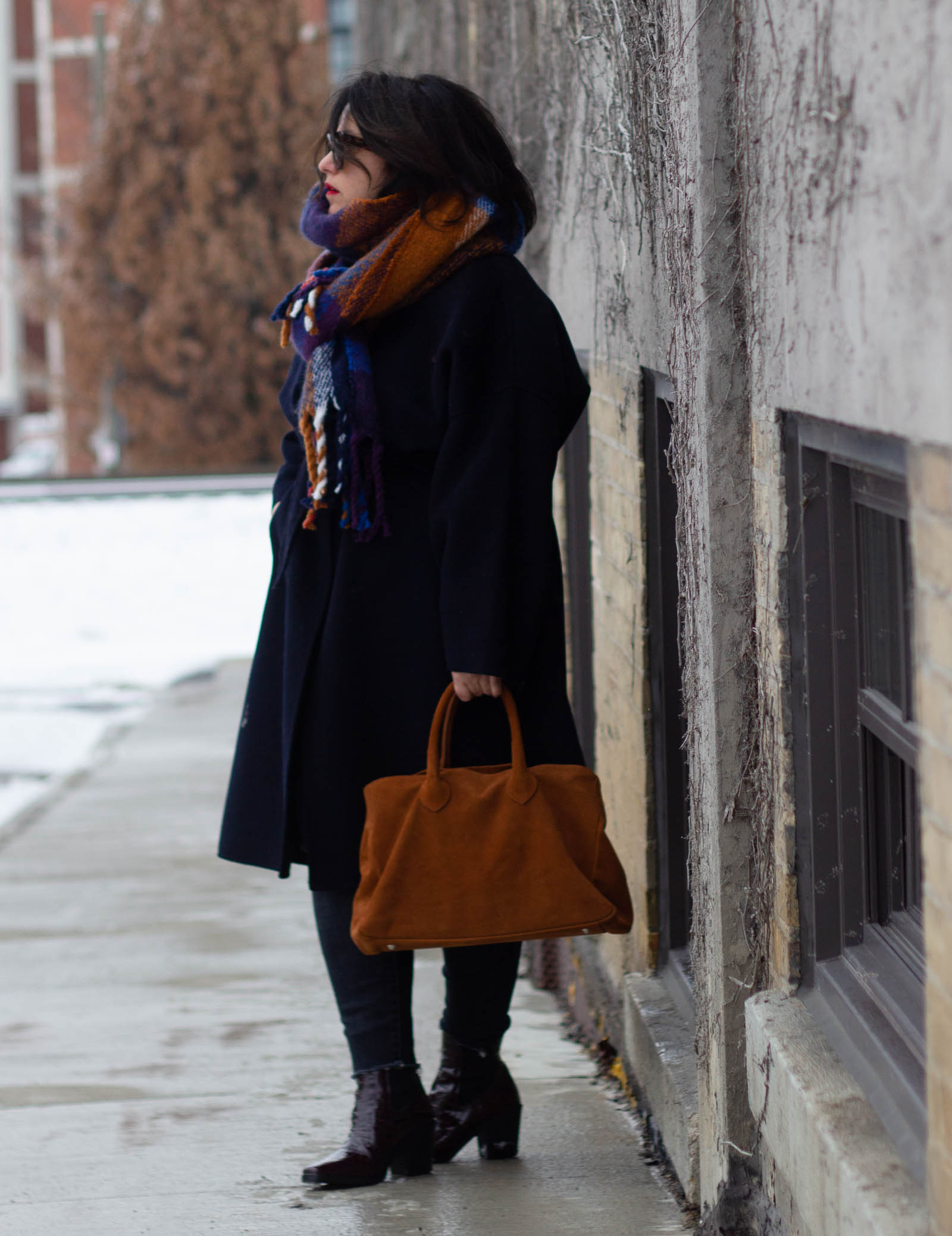 navy and brown outfit