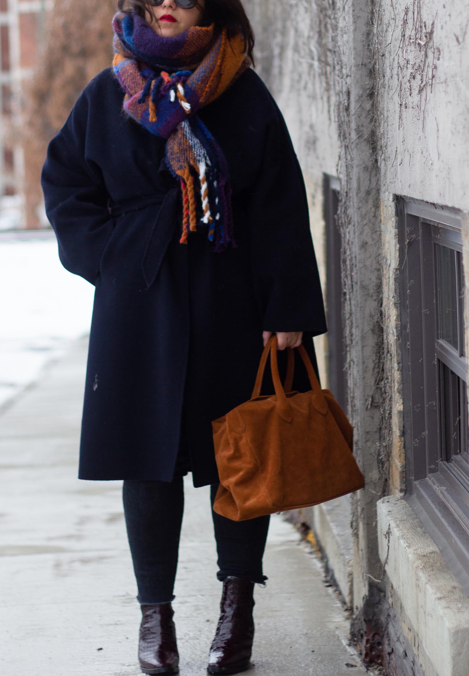 navy and brown outfit
