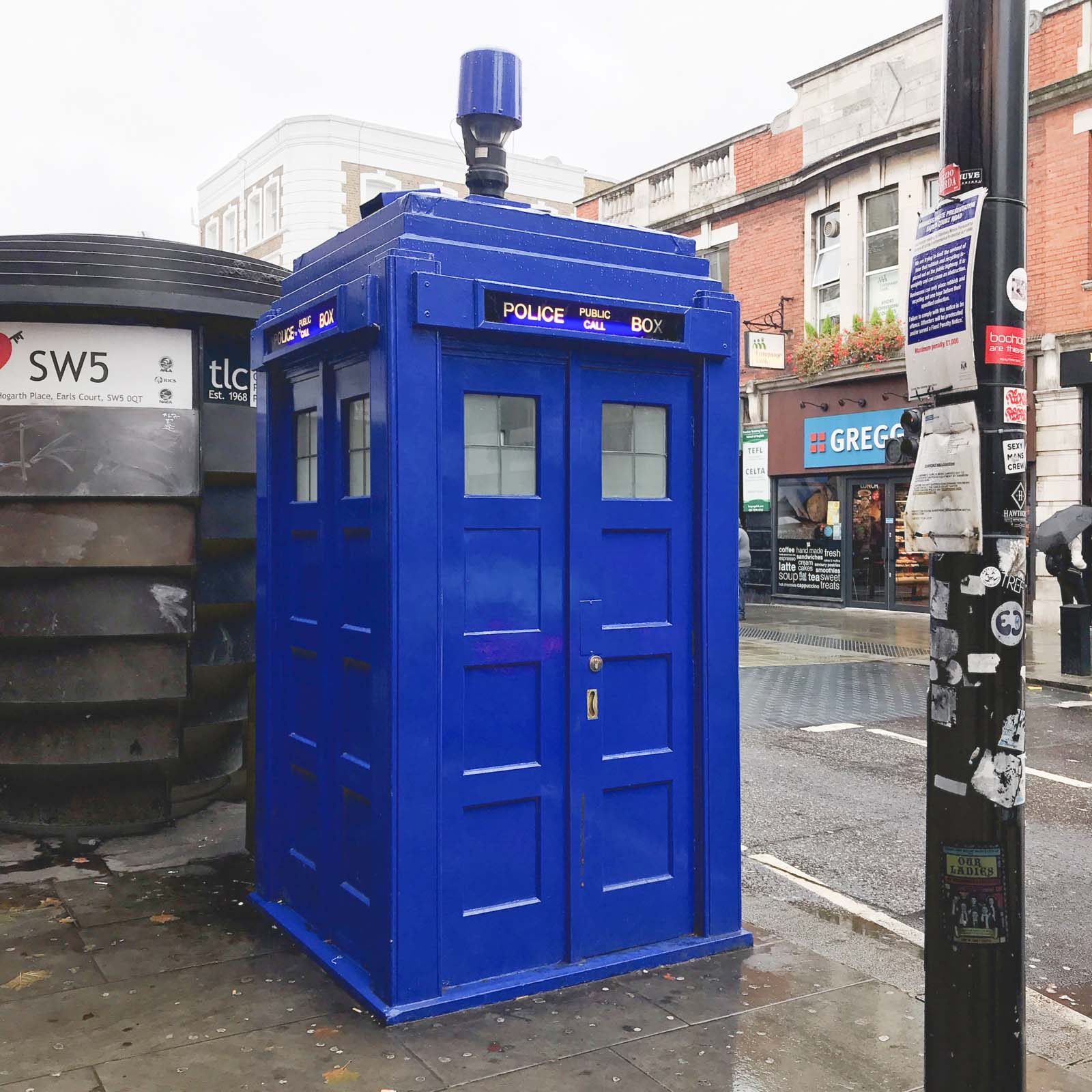 dr who police box
