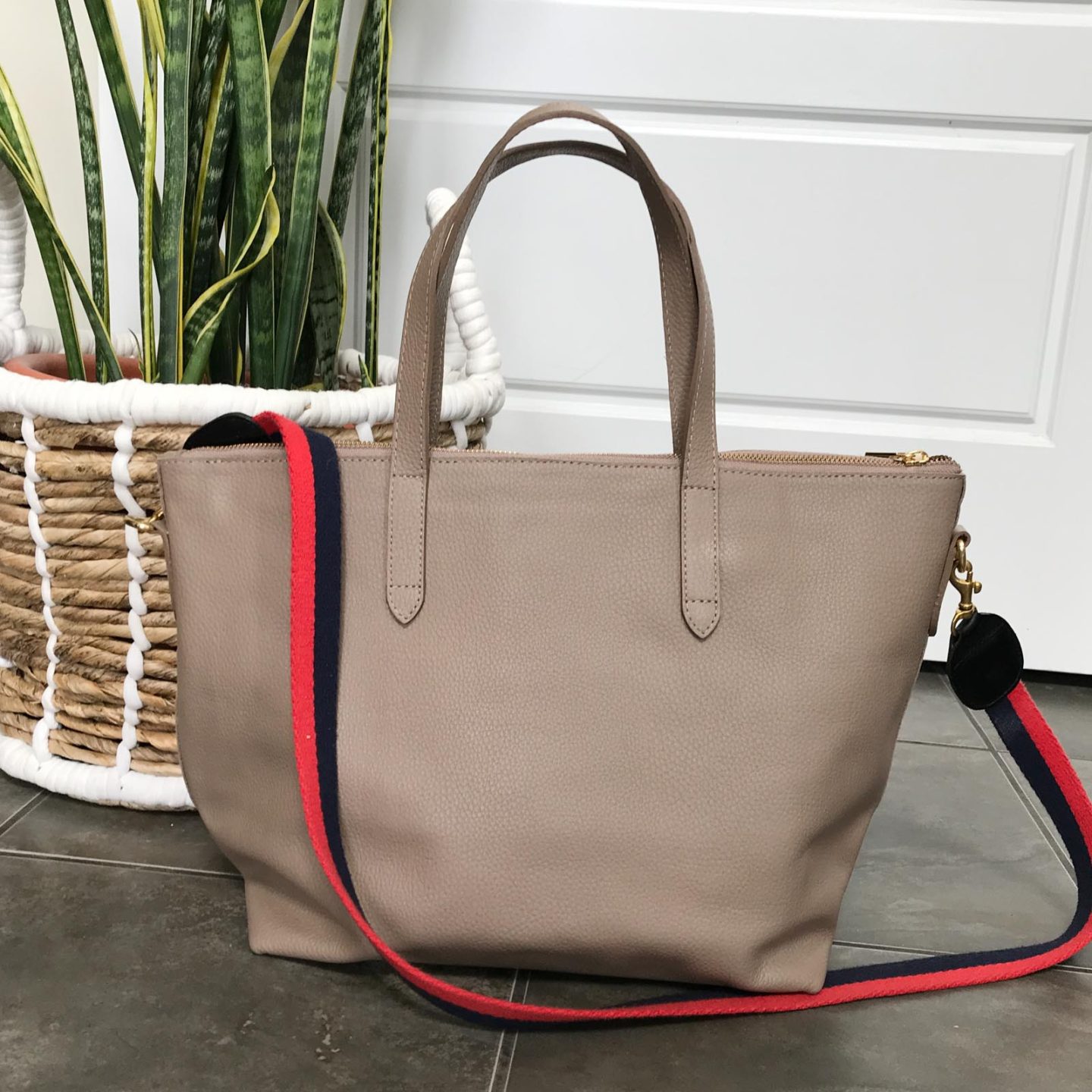 mesium carryall tote with clare v strap