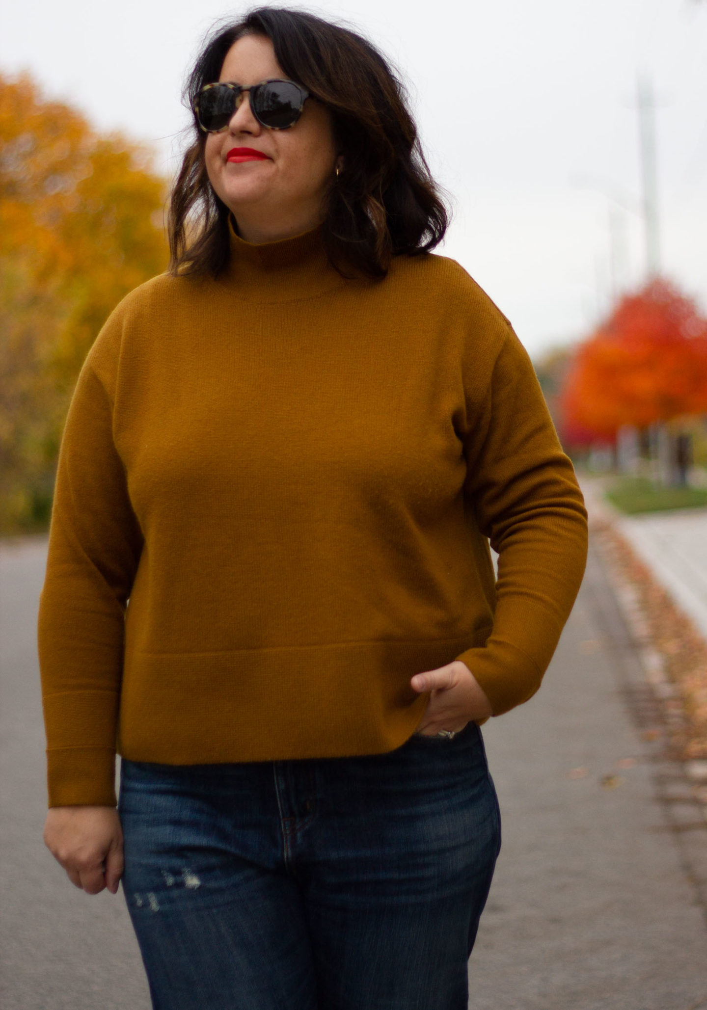 Everlane cashmere turtleneck in brass