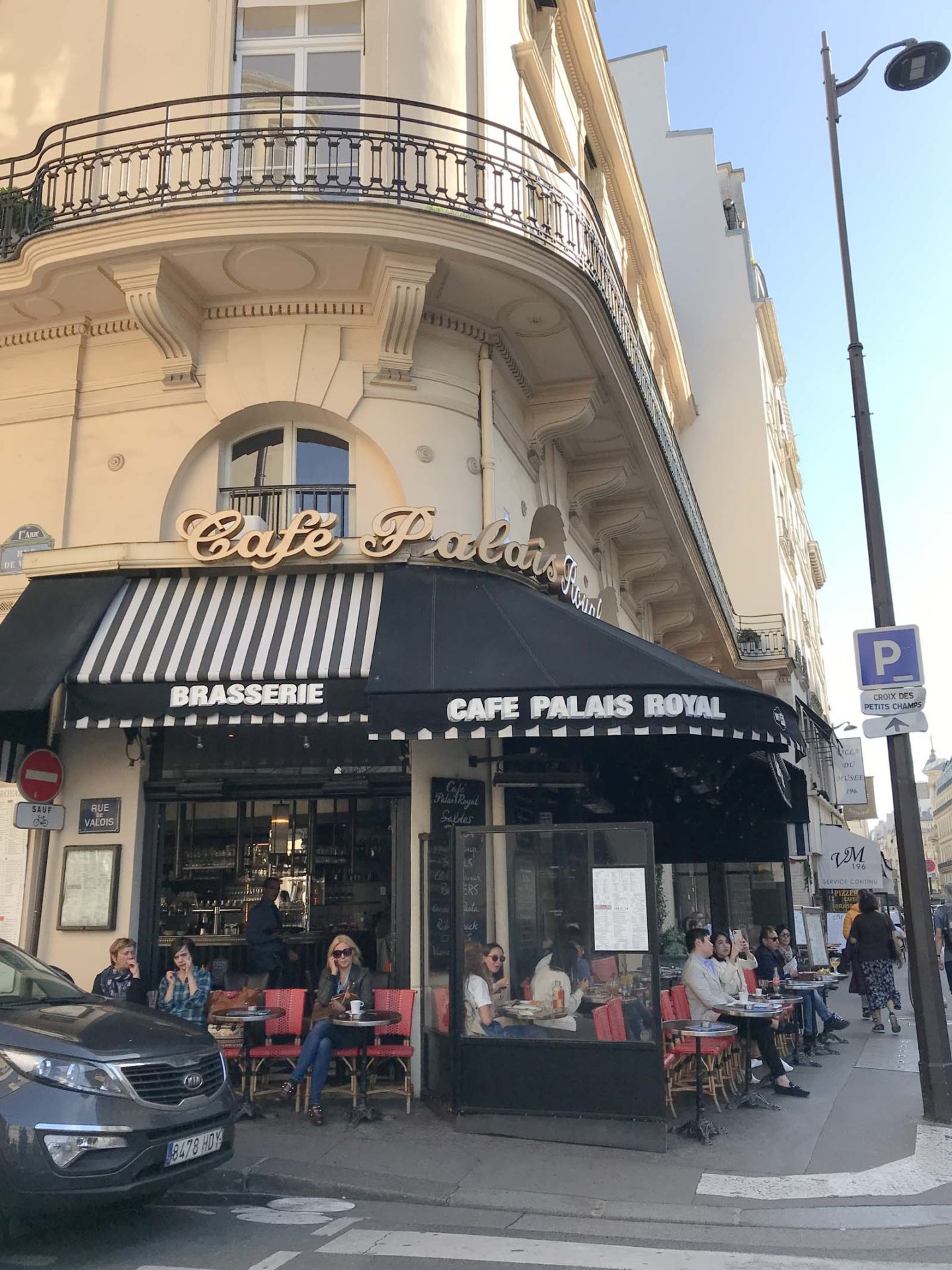 paris restuarants cafe palais royal