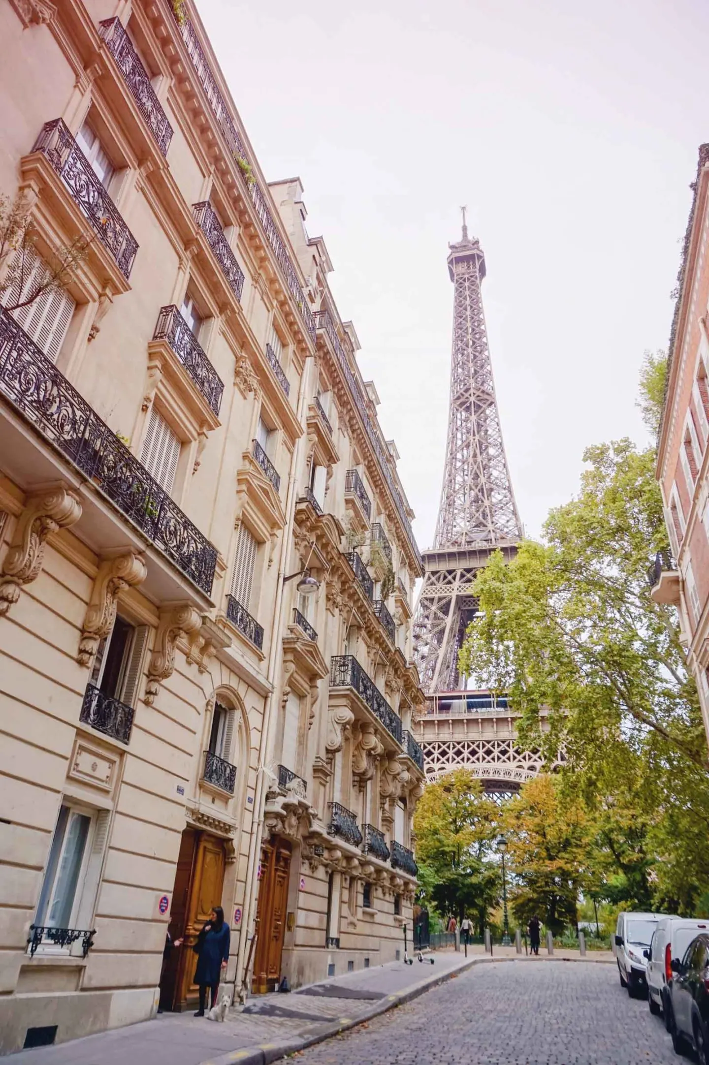 rue de la universite eiffel tower