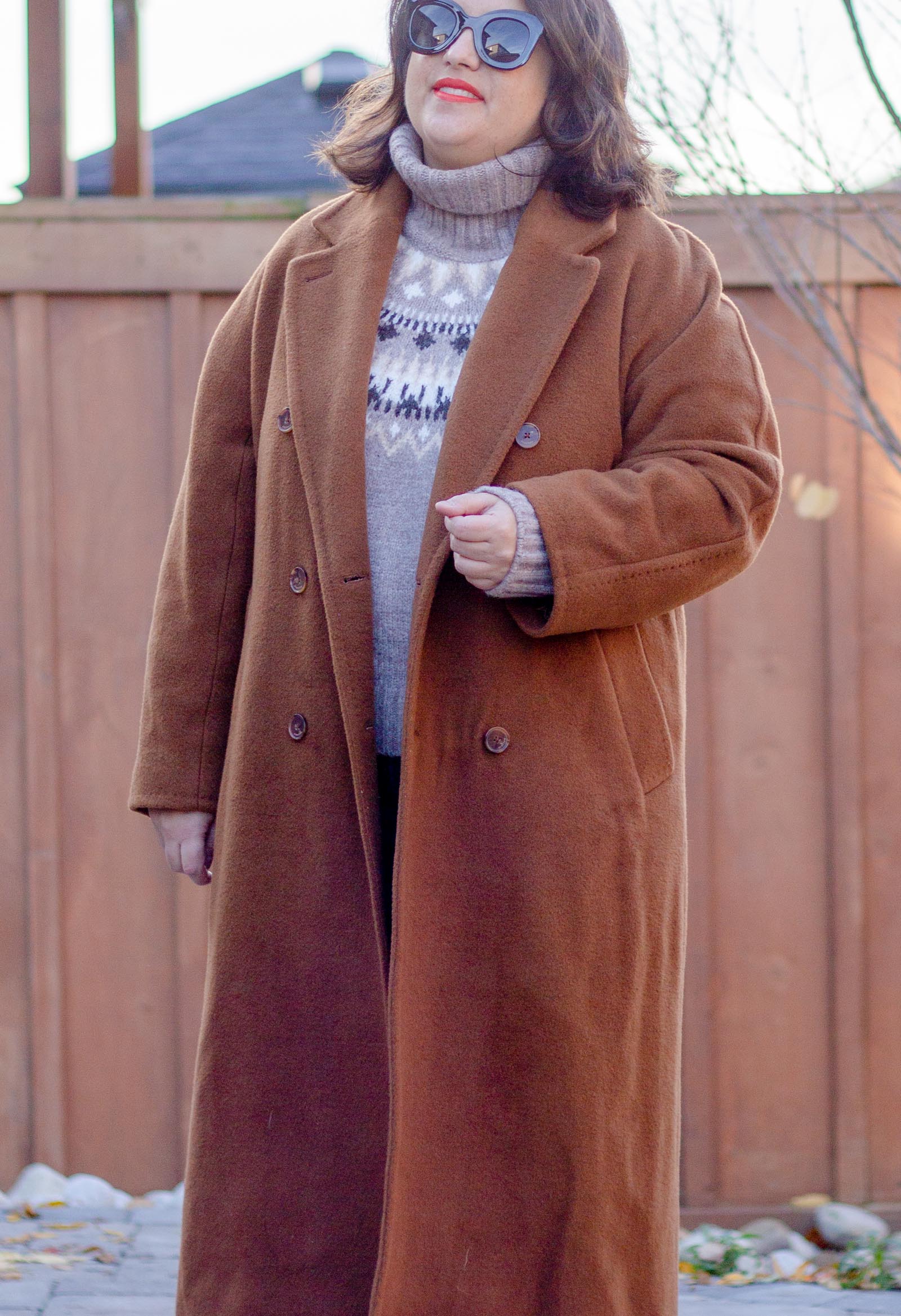 Aritzia Babaton Slouch Coat Review â chic everywhere