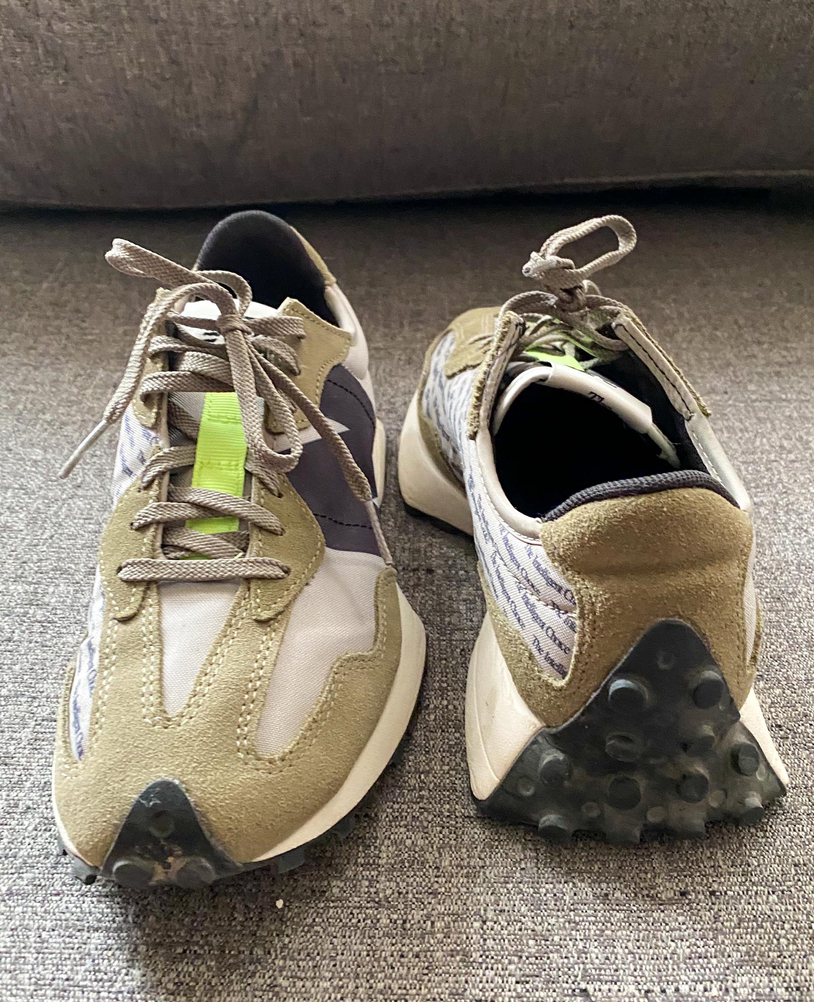 New Balance 327 sneaker review ⋆ chic everywhere