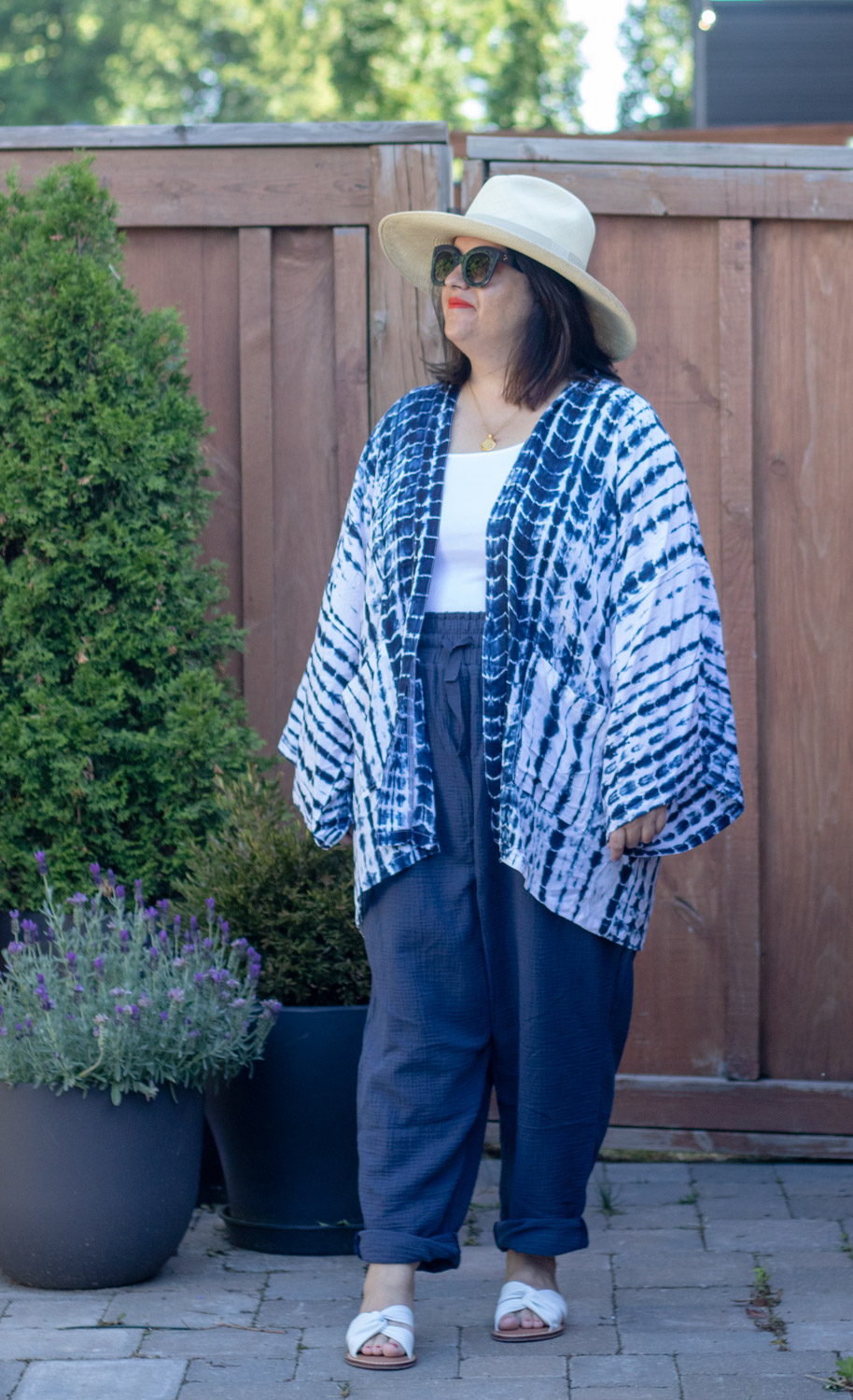 coastal grandmother beach pants outfit