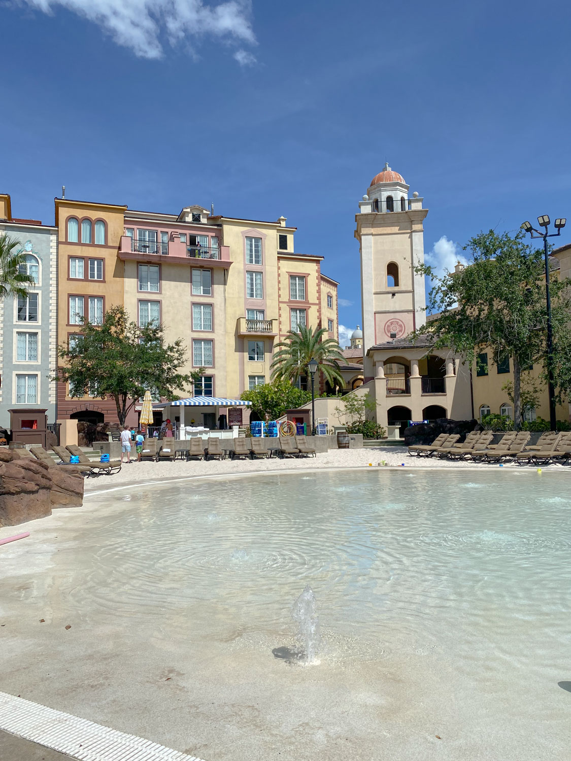 loews portofino beach pool