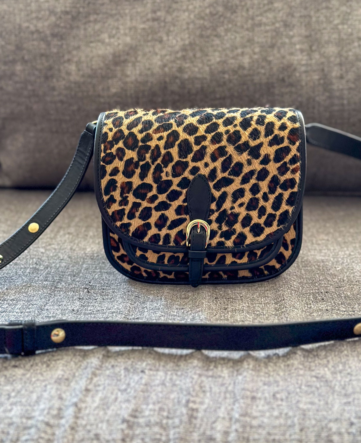 sezane romeo bag in leopard