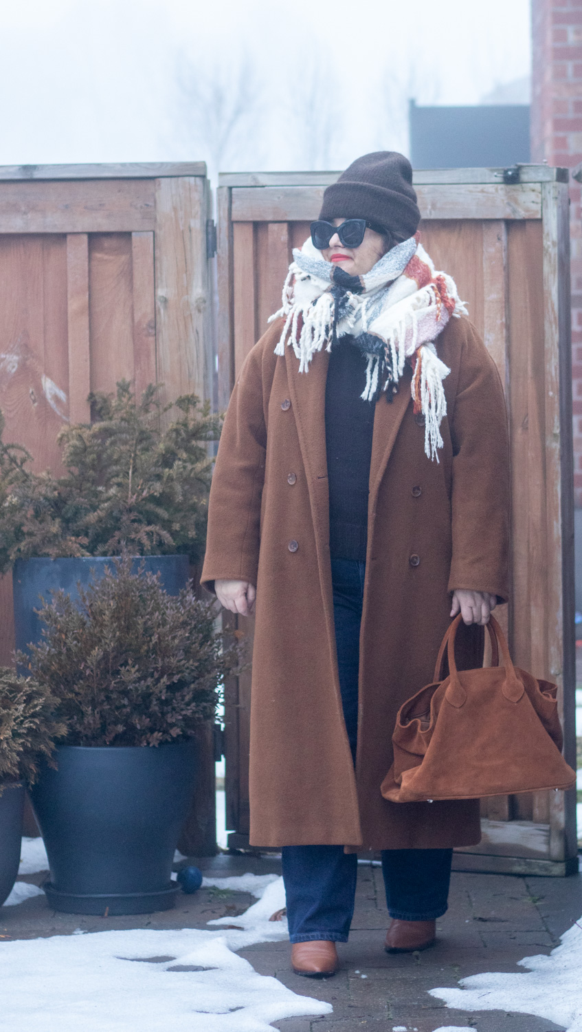 tonal brown outfit, aritzia slouch coat