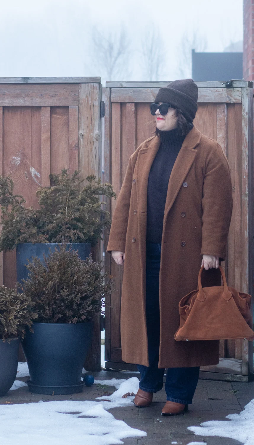 tonal brown outfit, aritzia slouch coat