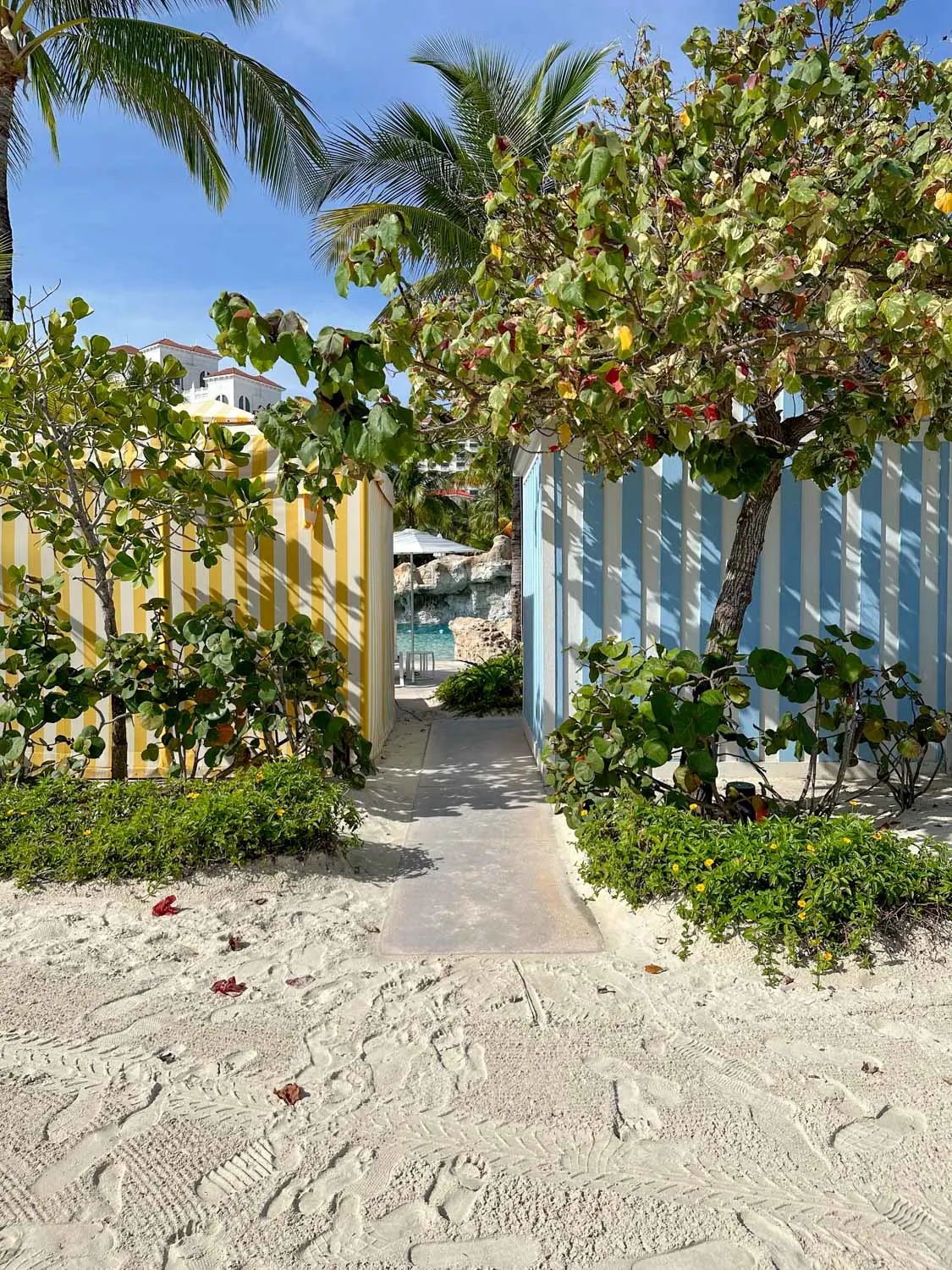 baha mar beach to pool walkway