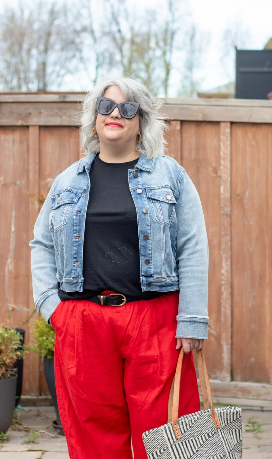 red linen trousers