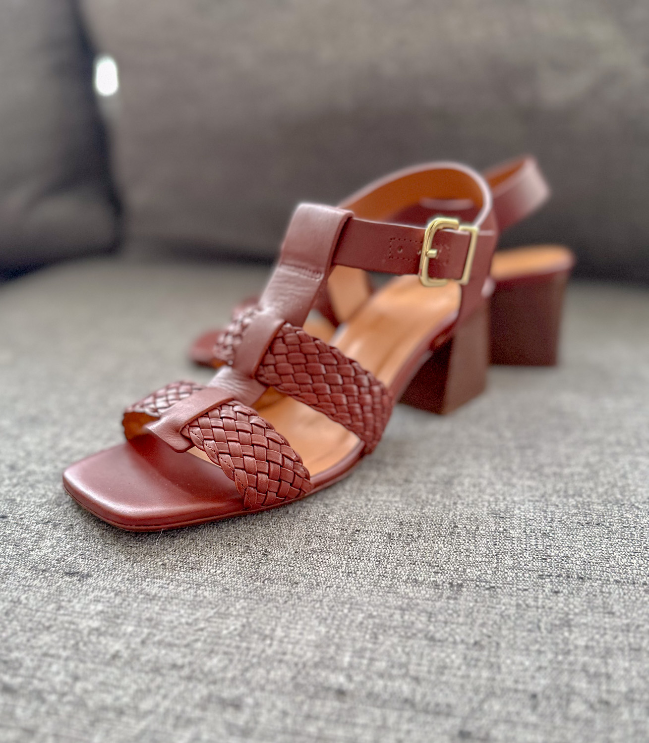 sezane felicia brown leather sandal