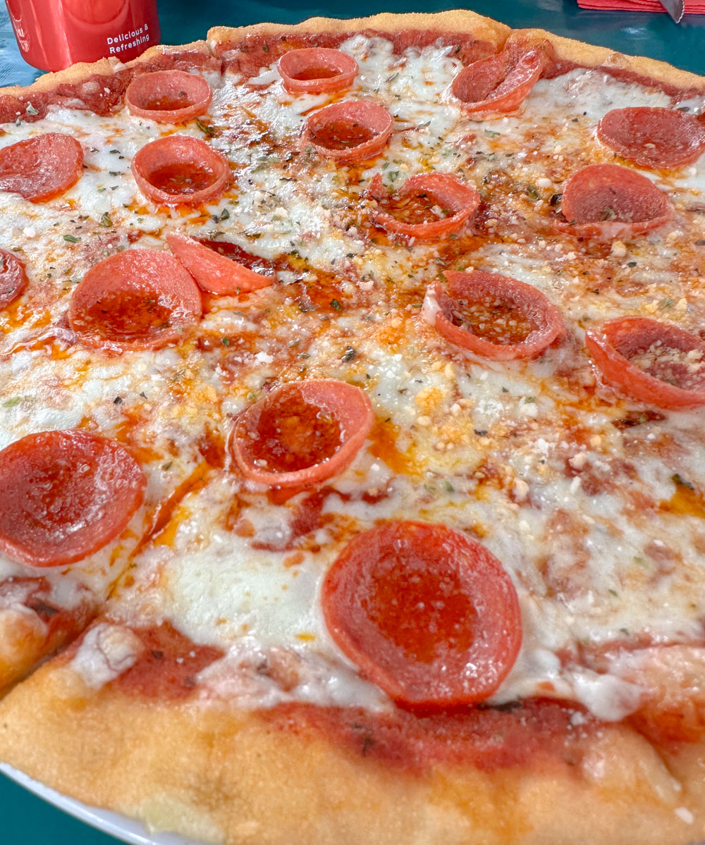 Tapas mia pizzaria lisbon, where to eat lisbon, 5 resturants to try in Lisbon